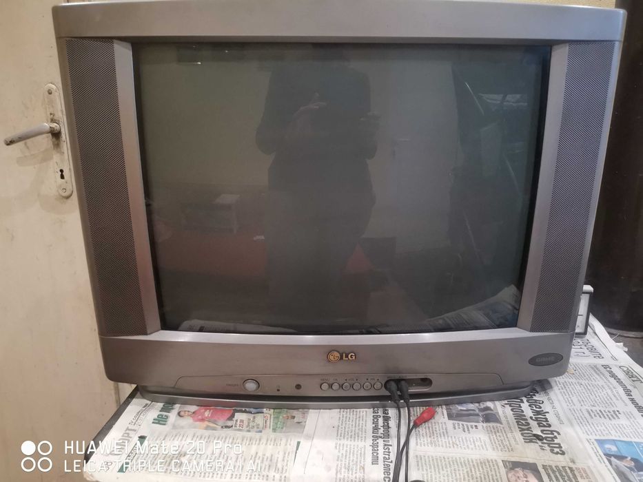 Телевизор LG запазен и работещ