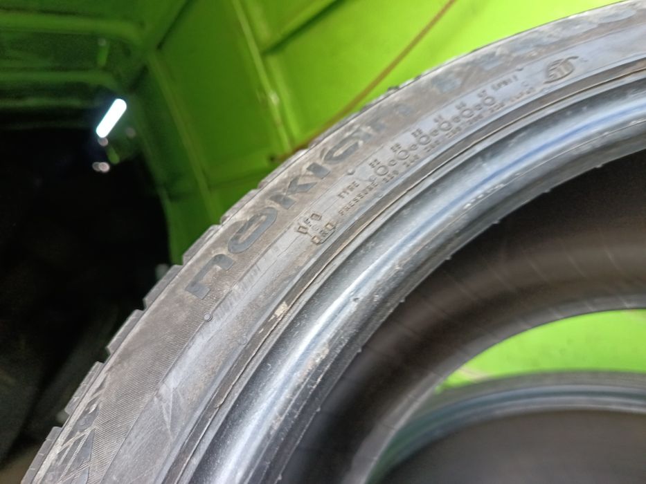Anvelope MS iarna 245 40 19 nokian 2020 7.5mm