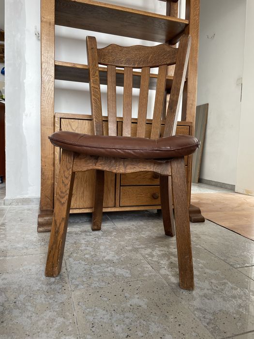 Масивна мебел - столове с тапицерия