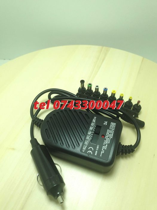 Incarcator Universal Pentru Laptop Pentru Auto Alimentare La 12v