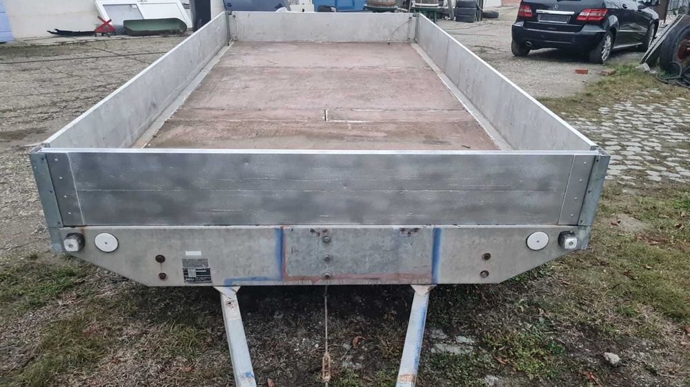 Vand remorca auto 2,7 t