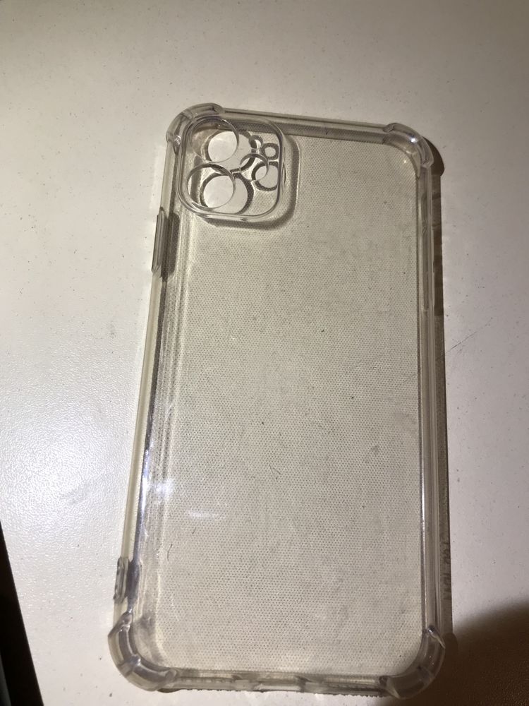 Чехол iPhone 11