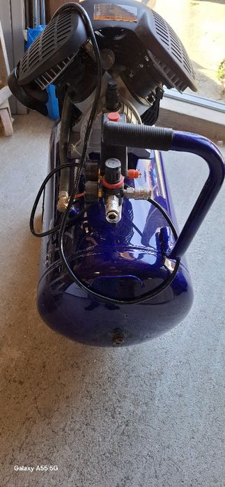 Compresor cu butelie  8 bar 100l pret1100 lei