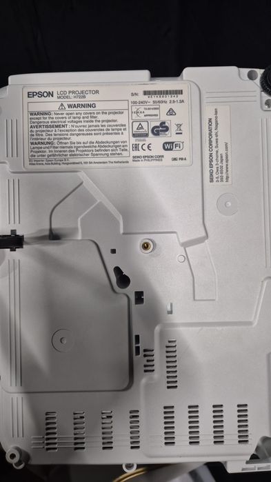 Videoproiector Epson EB-U32 ca nou