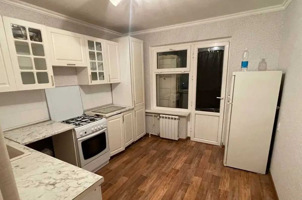 Продам 2-х ком. мкр. Мамыр-7