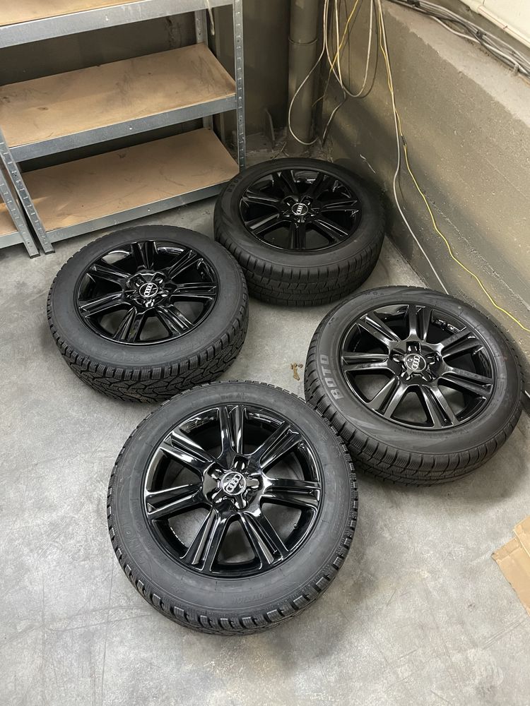 OEM Audi VW 5x112 66.6 ET45 7.5J Джанти с гуми