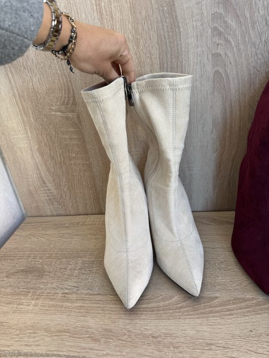 Дамски боти и ботуши