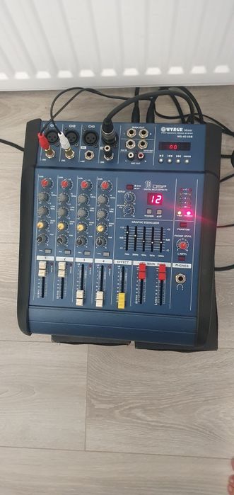 Vând doua boxe pasive din imagine.