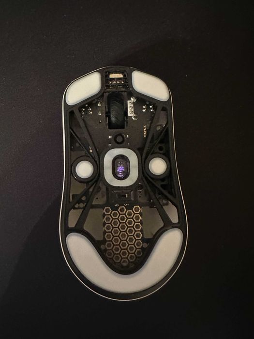 Геймърска Мишка Lamzu Maya X 8000 hz с Кутия и Гаранция