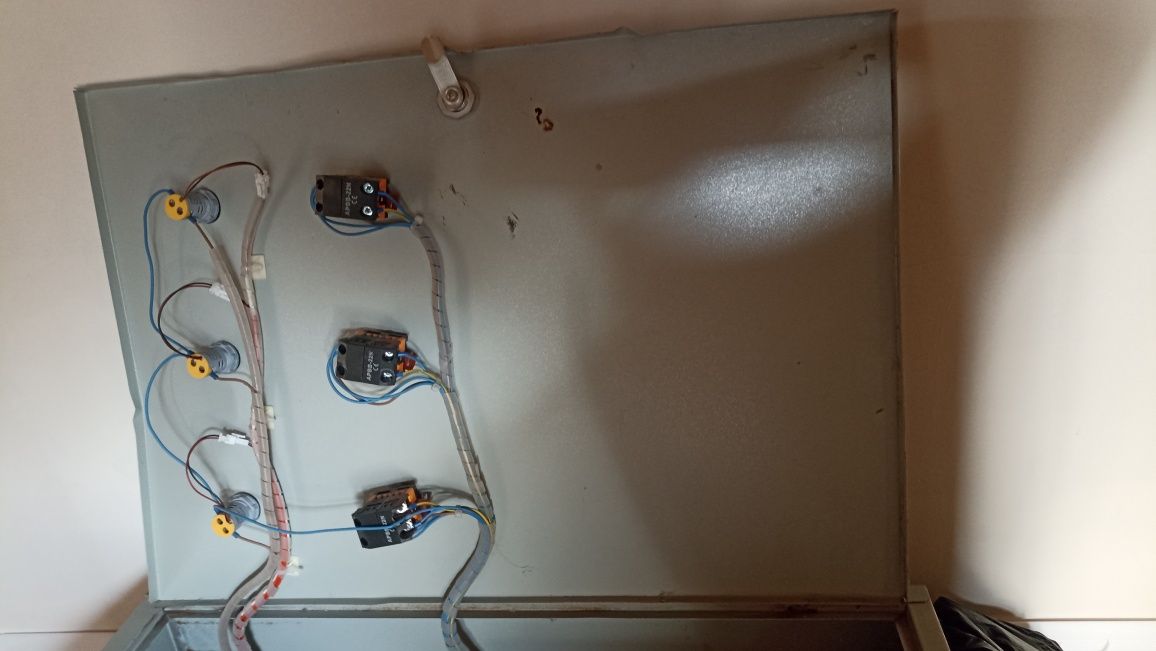 Elektroshit 3 fazali