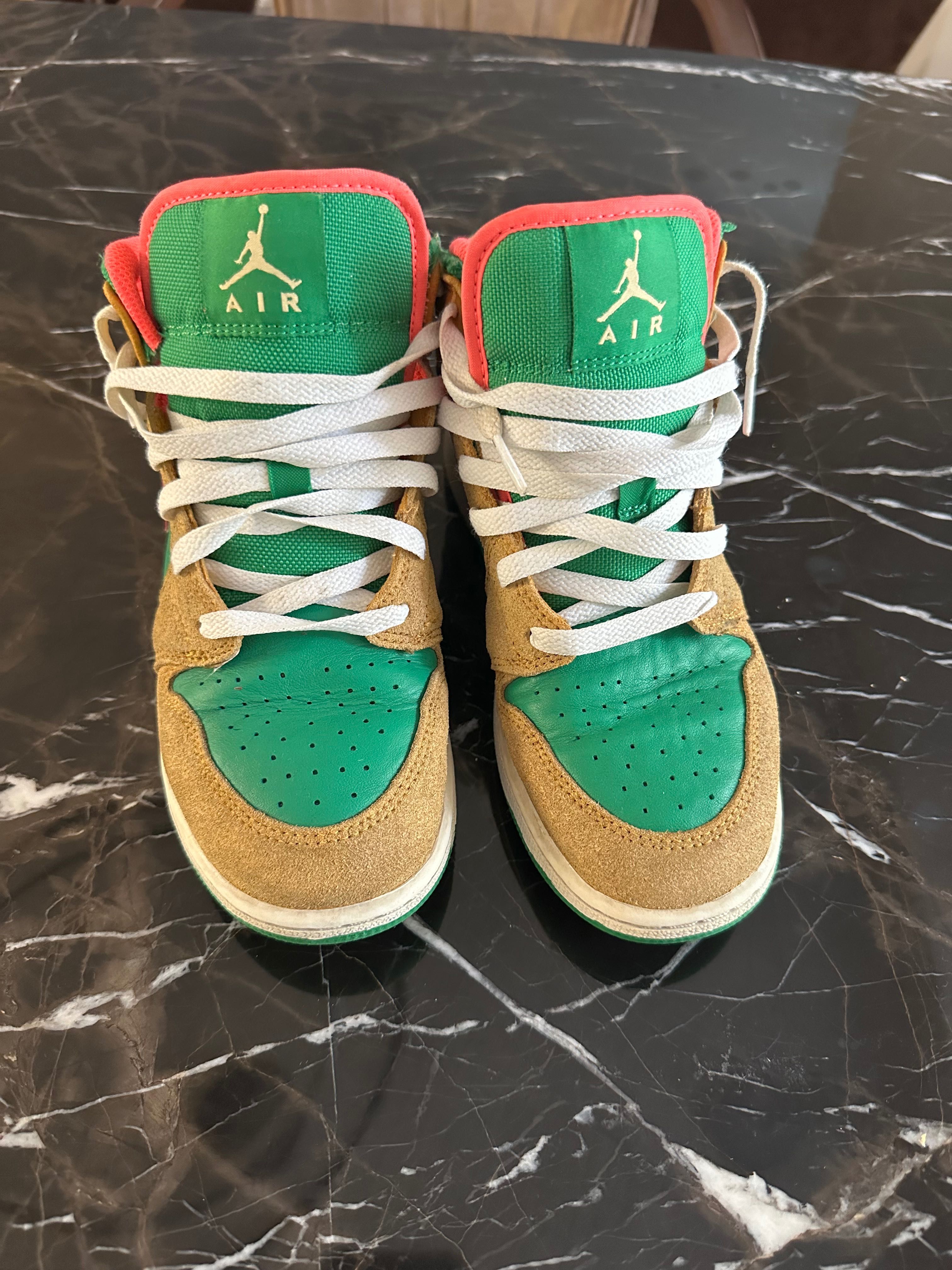 Nike  Air Jordan