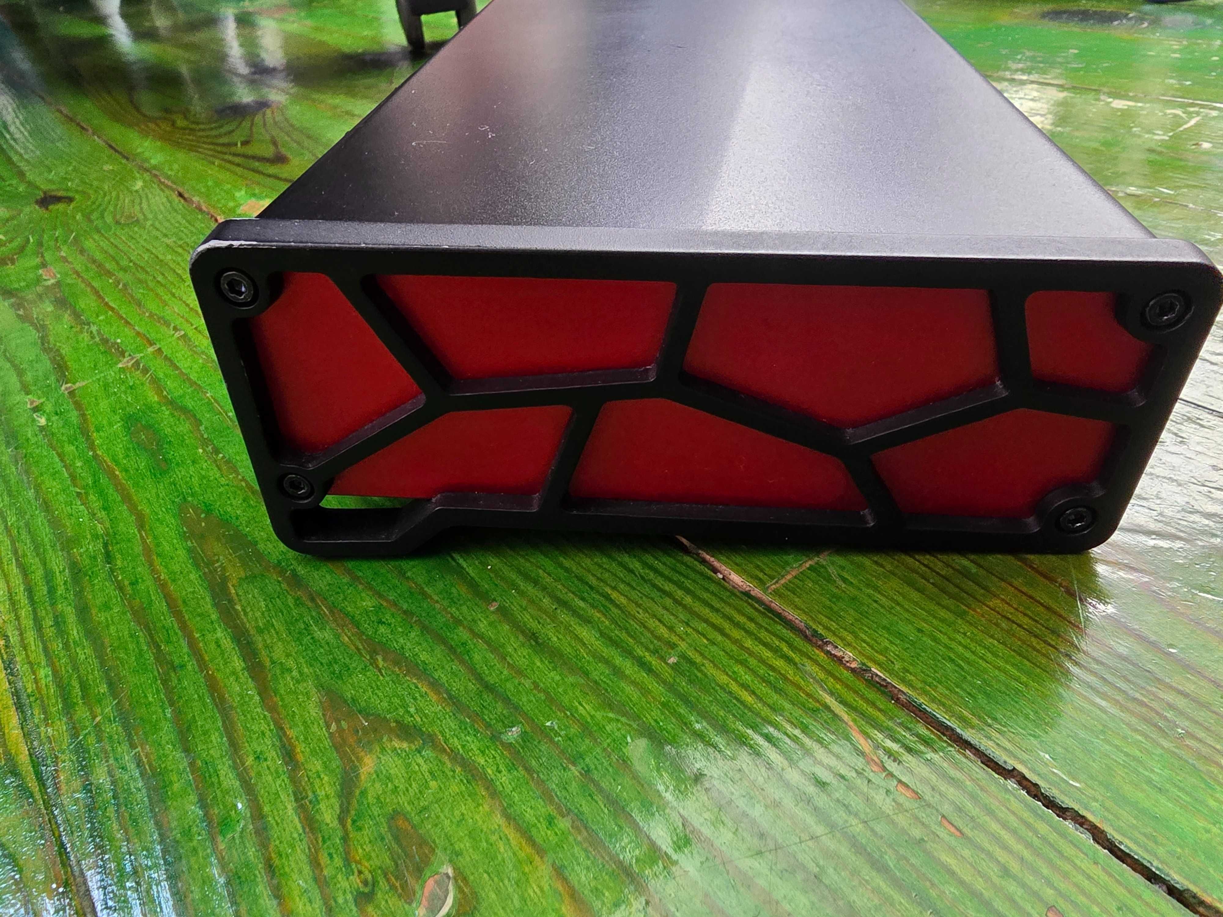 Tascam US-4x4HR USB аудио интерфейс