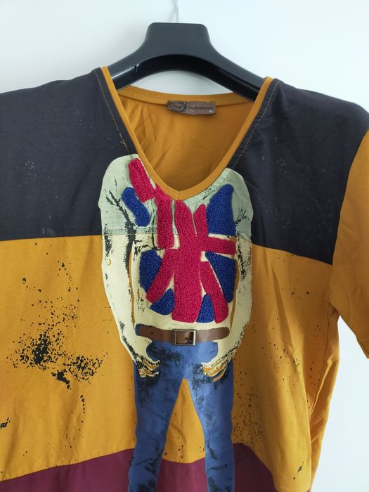 Tricouri de bărbați