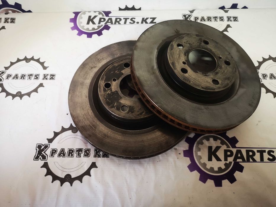 Тормозные диски передние на Тойота Камри 40