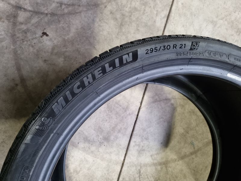295/30/21 MICHELIN 2бр