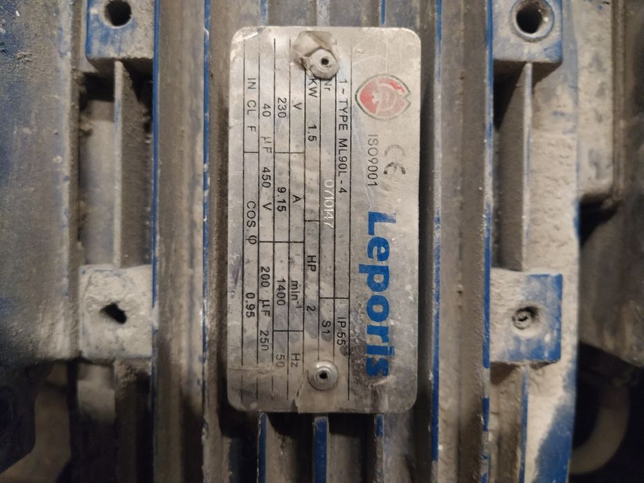 Motoare electice+ tocator furaje.