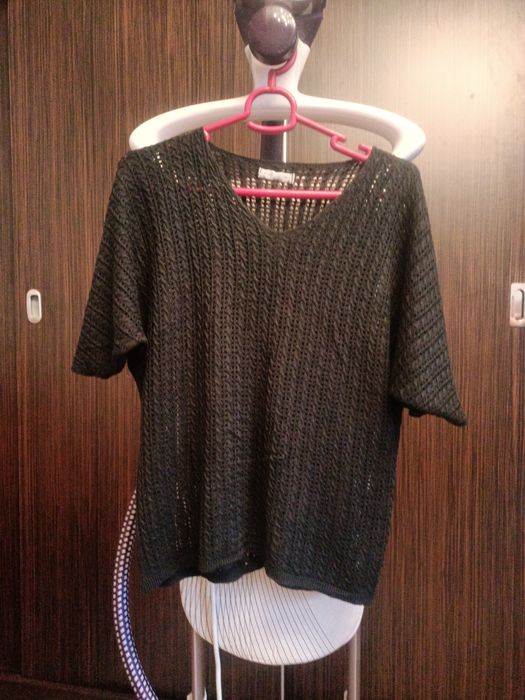 Vând tricouri dama mărimea L noi