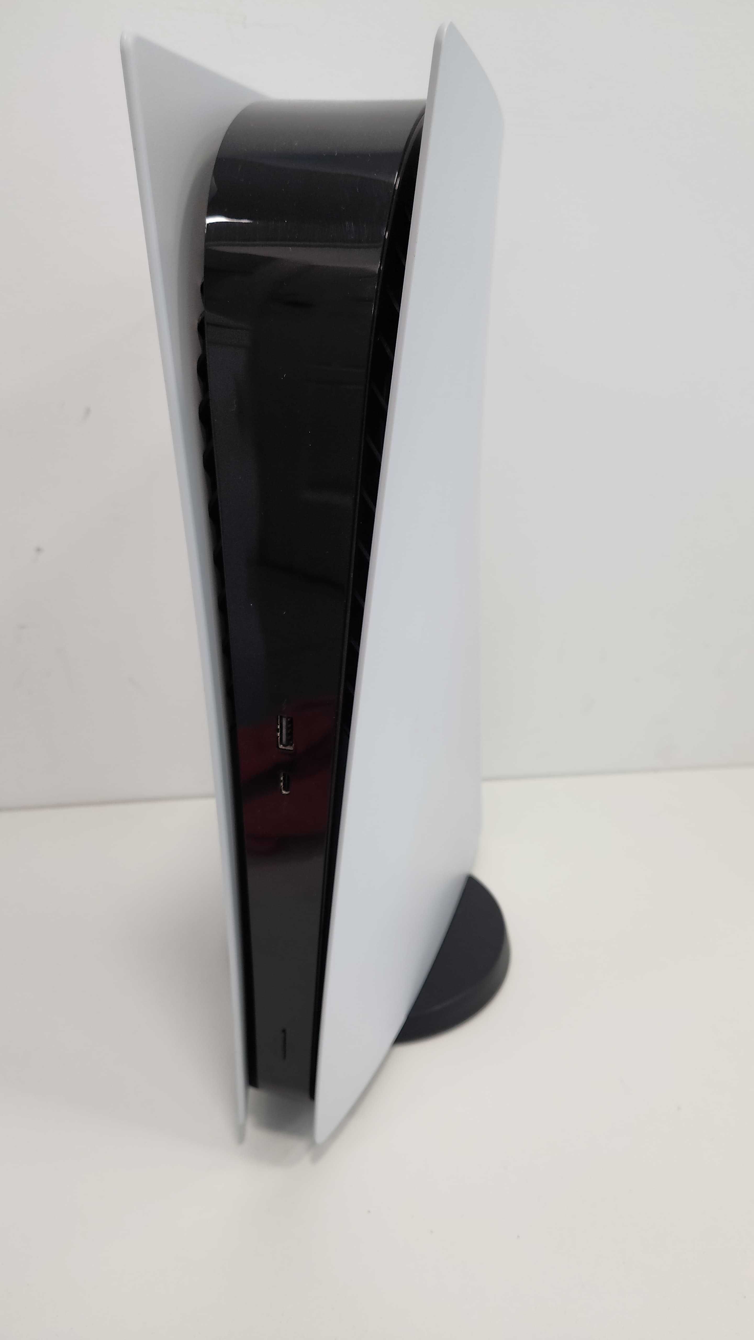 PlayStation 5 Digital Edition (Ag8 Tudor1/B73372) – Garantie 2 Ani!