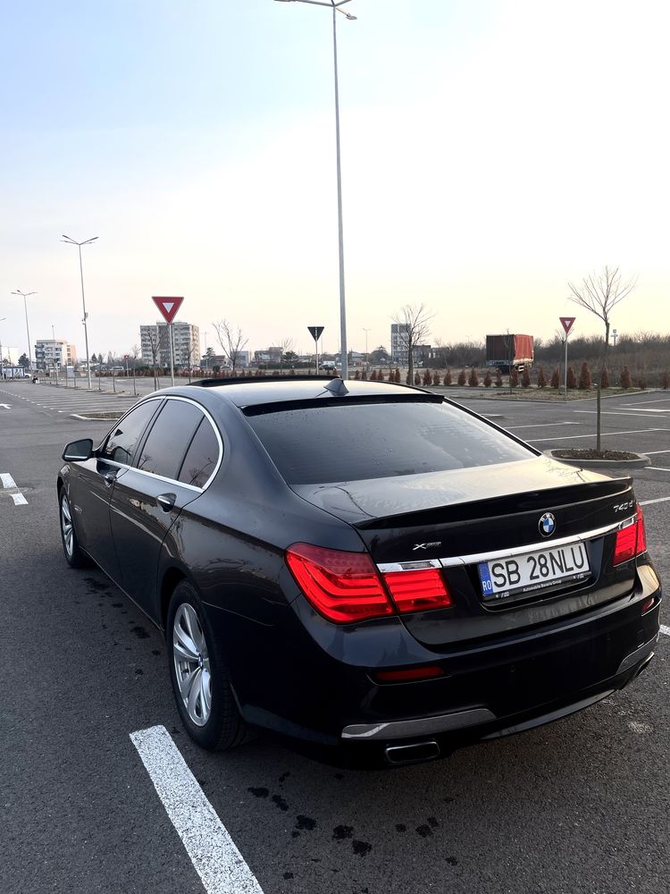 Bmw seria7 (740d)