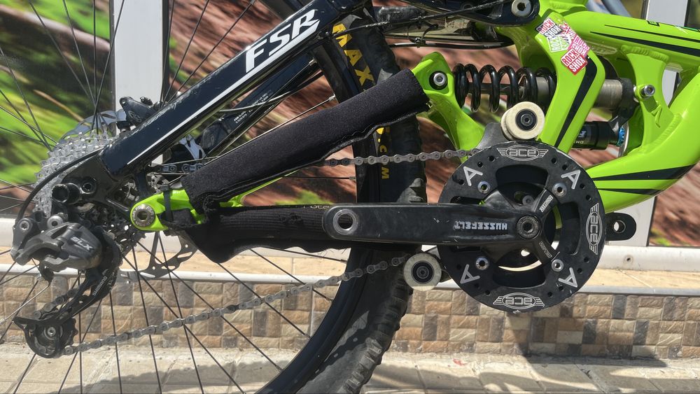 Specialized demo 8 26/М/world champion monster серия
