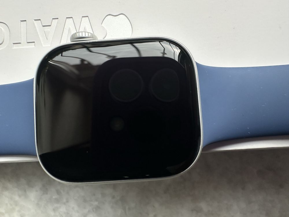 Продам Смарт-часы Apple Watch Series 10 M/L 42 мм
