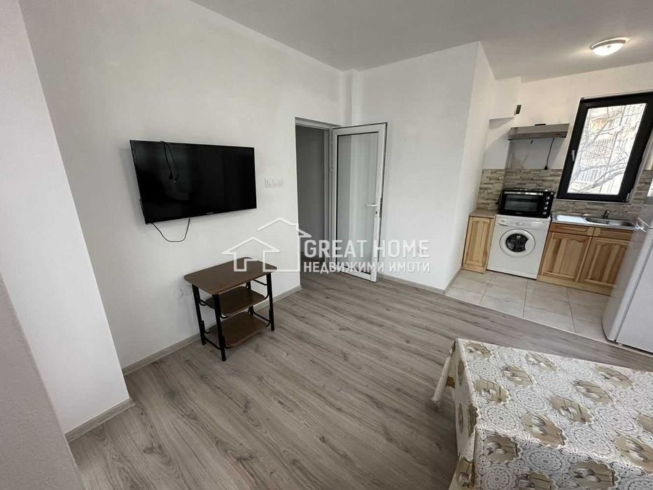 Дава се под наем Двустаен апартамент в Търговище, Център - 62 кв.м за 255 € - Снимка #1