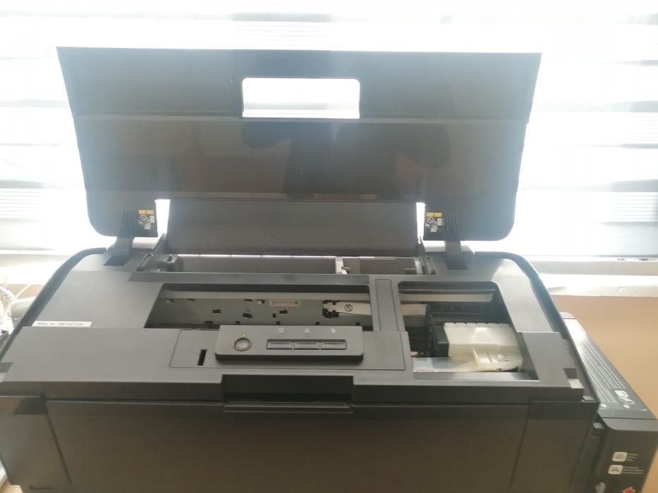 Epson L 1800 sotiladi