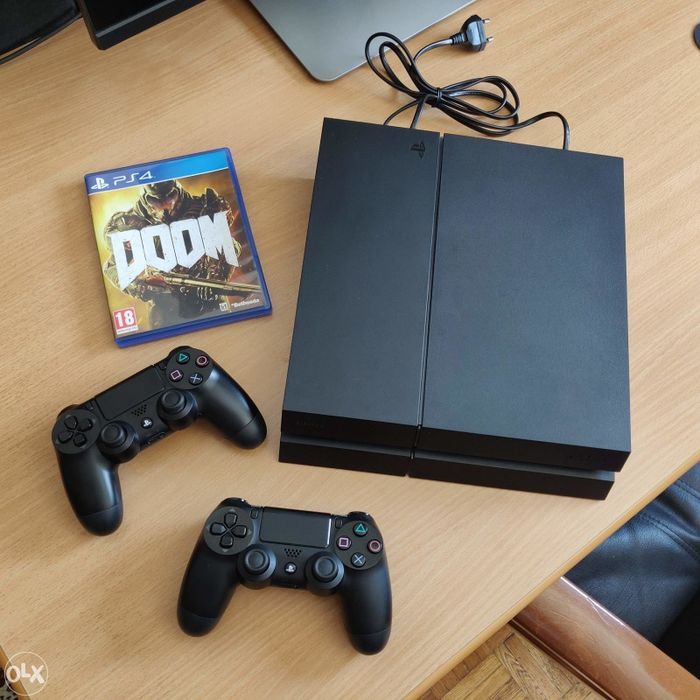 Приставка Sony Playstation 4/продам срочно.Состояние идеал без минусов