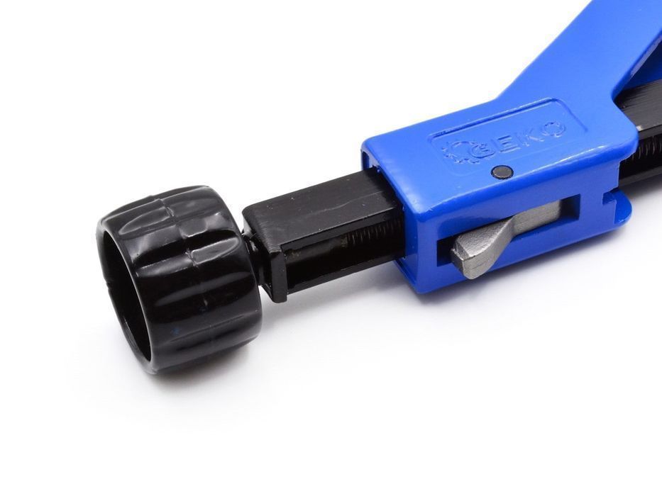 Dispozitiv de taiat conducte tevi 3-64mm