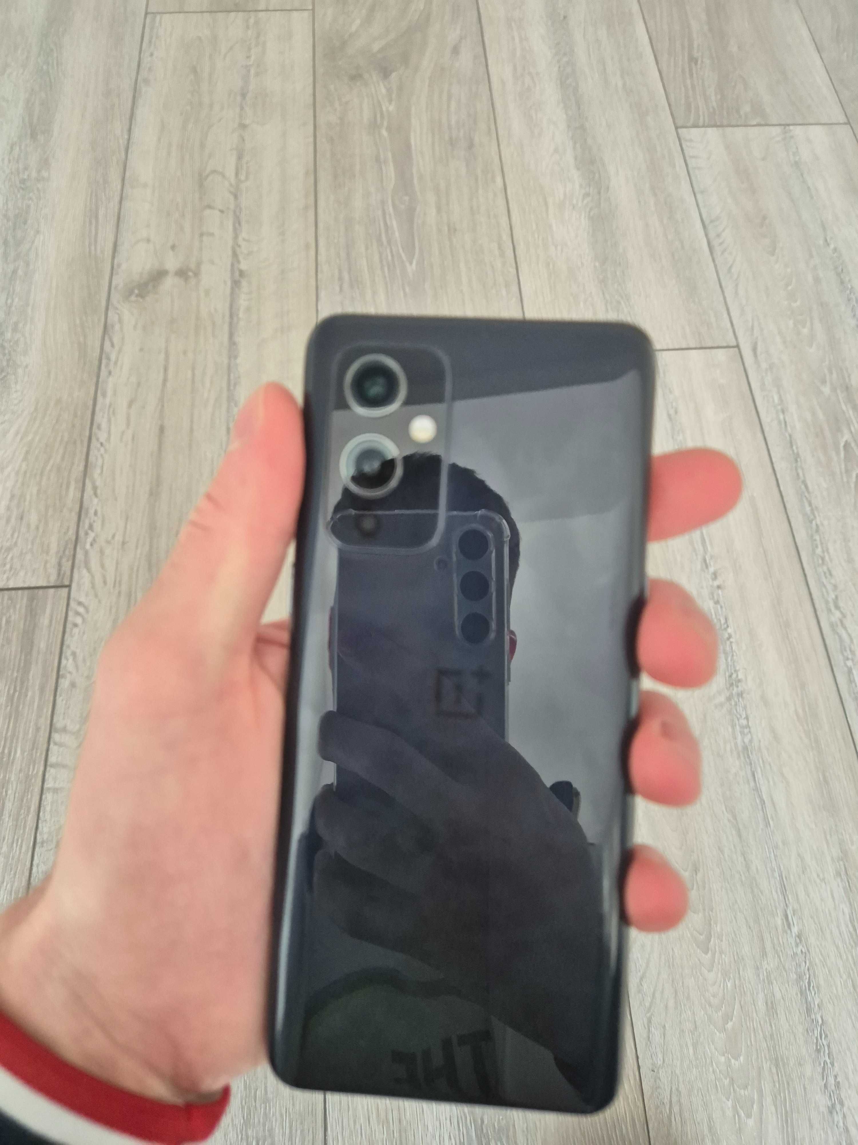 Oneplus 9 5G, ca si nou!