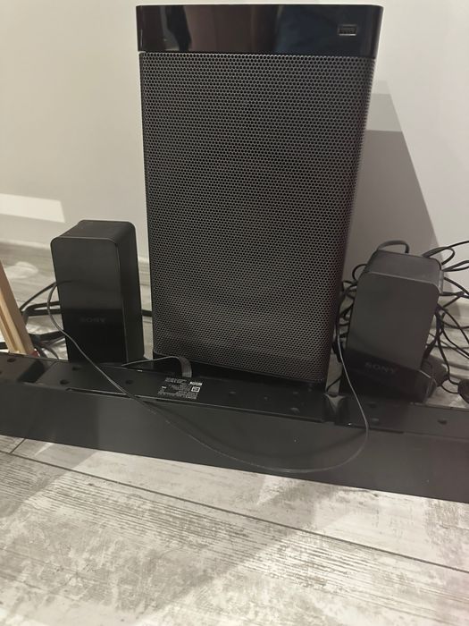 системата Sony SA-WRT3 (част от домашно кино комплект с модел HT-RT3)