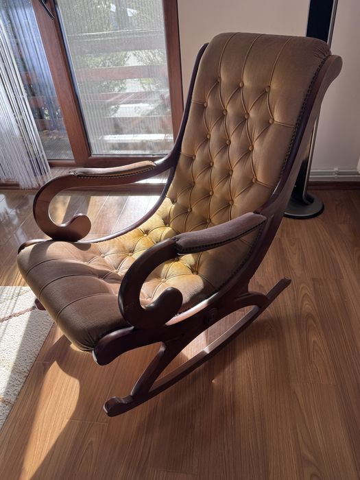 Balansoar Chesterfield