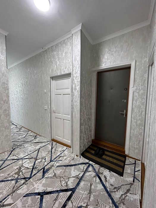 2 xonali kvartira sotiladi