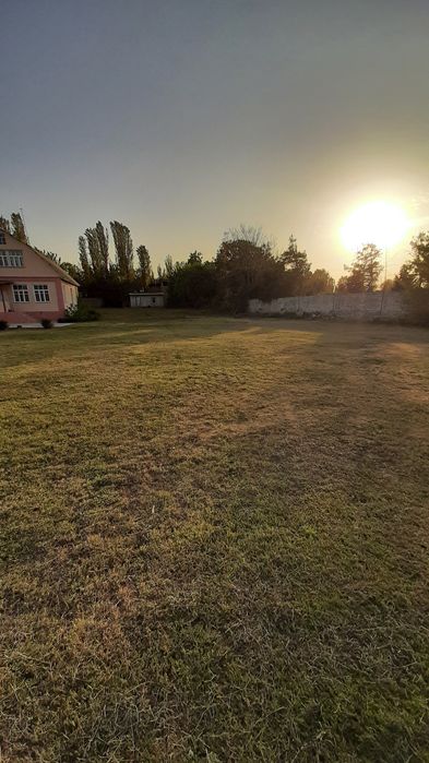 Срочно продаётся нежилой помищение Уртасарай 68-соток