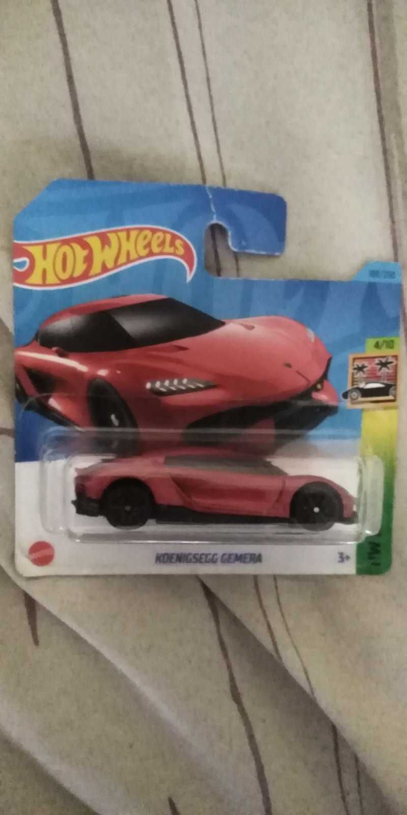 Колички HotWheels