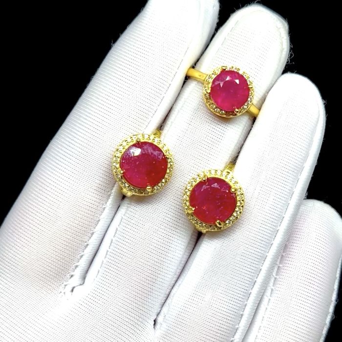 Комплект с натуральными Рубинами