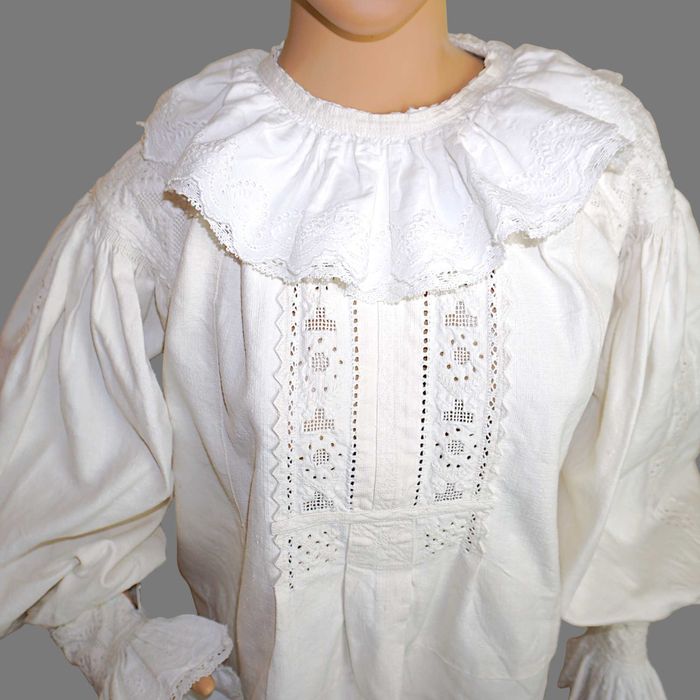 Camasa populara , ie veche sau spacel din Bihor, masura M-L