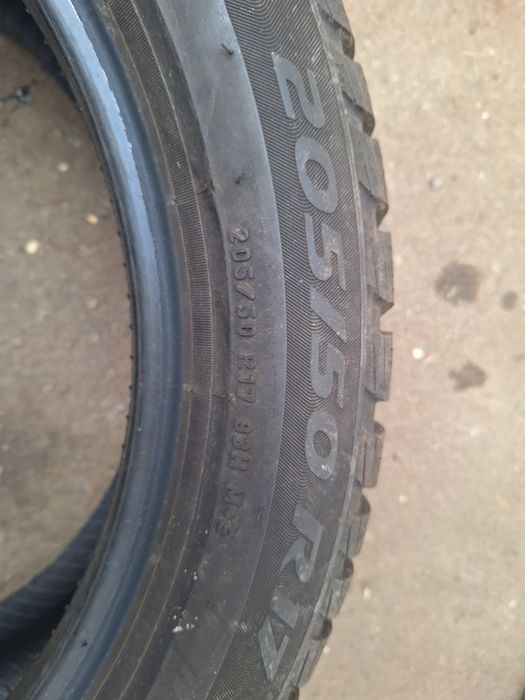 7.5mm! 205 50 17 Pirelli sotozero 3 winter