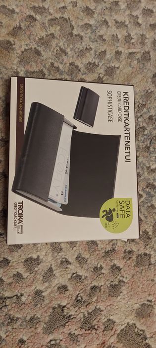 Suport card de credit Troika