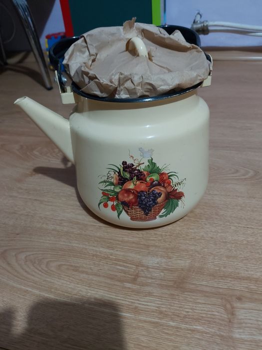 Чайник нов  трии пол