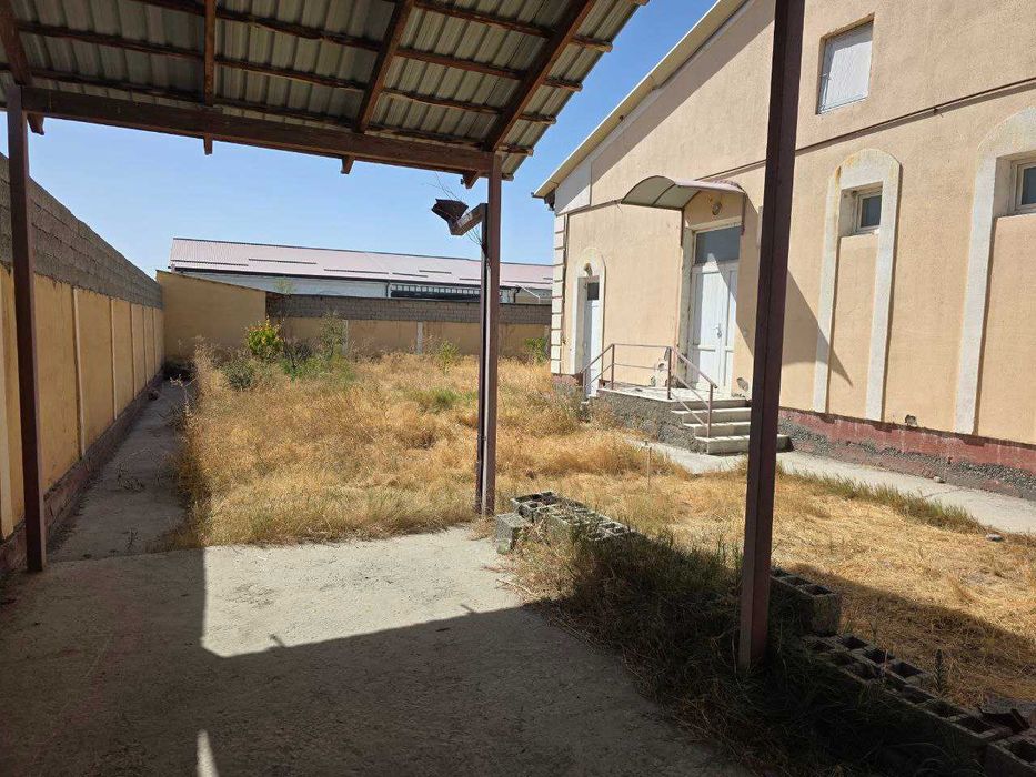 Коттедж сотилади, Саёхат чойнак-пиёлани рўпарасида