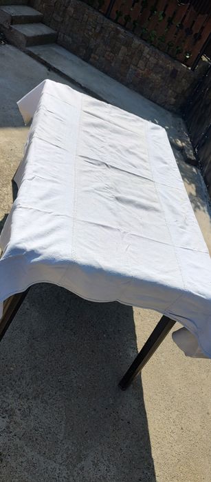 Față de masă veche țărănească țesută in razboi