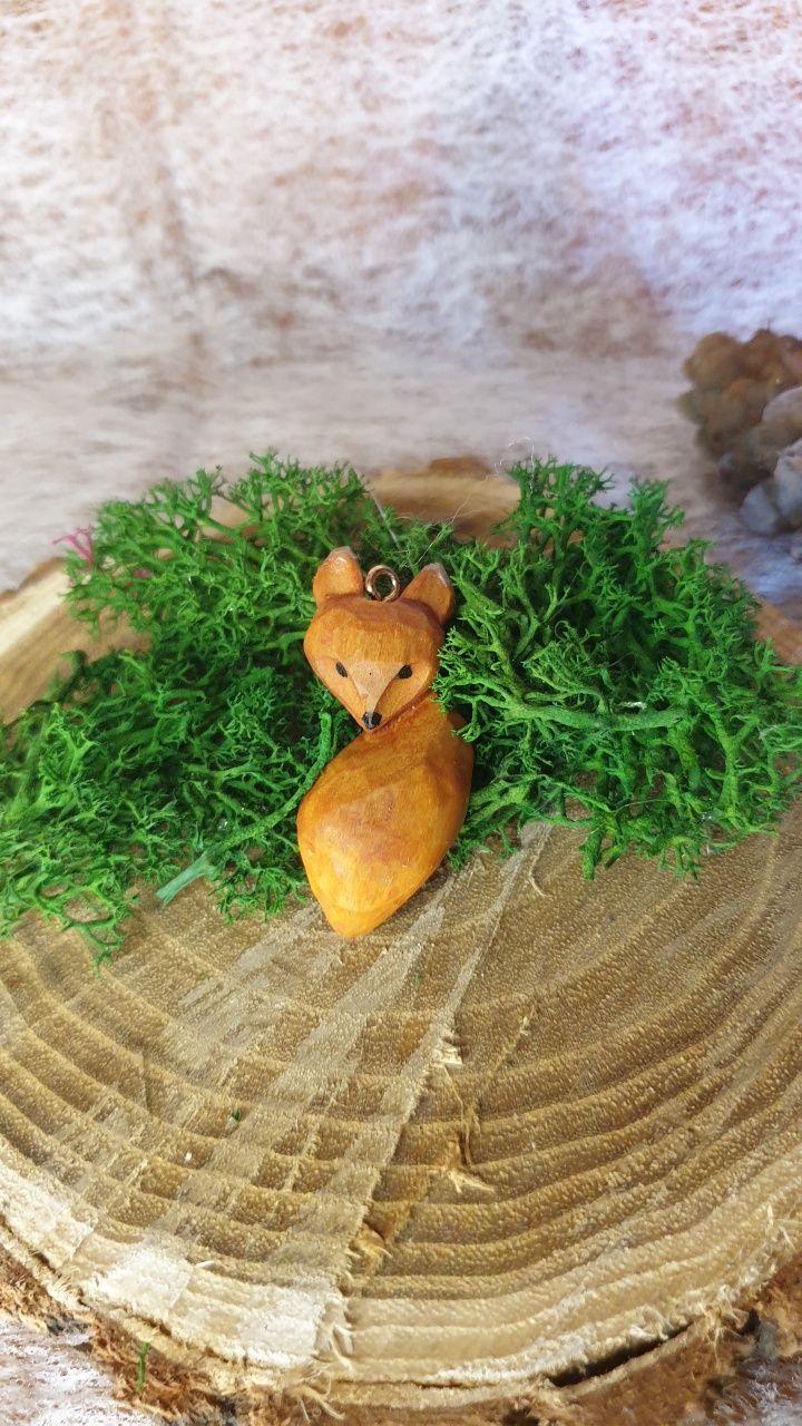Medalion dragut sculptura lemn vulpe