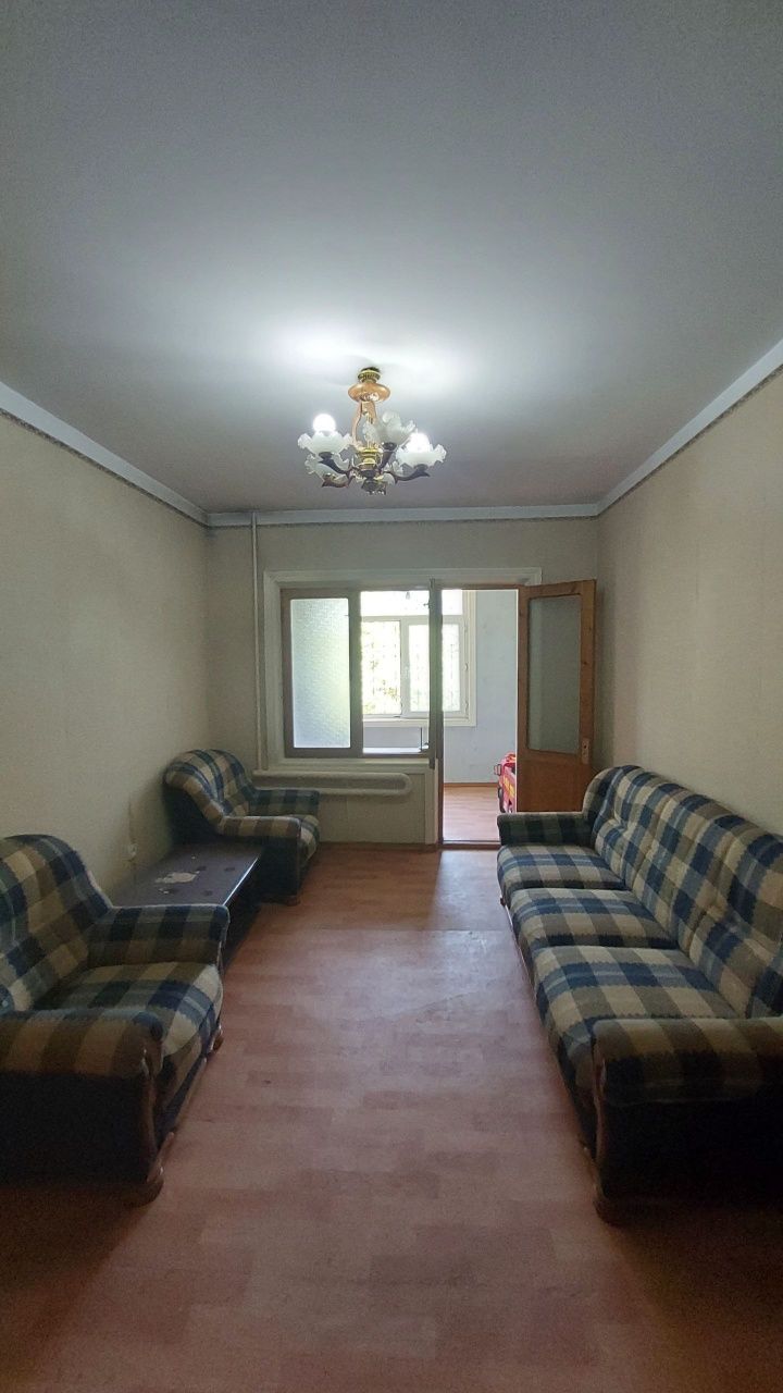 Срочно! 2 ком. квартира в Сергели 8. 2/2/9 (2-этаж)