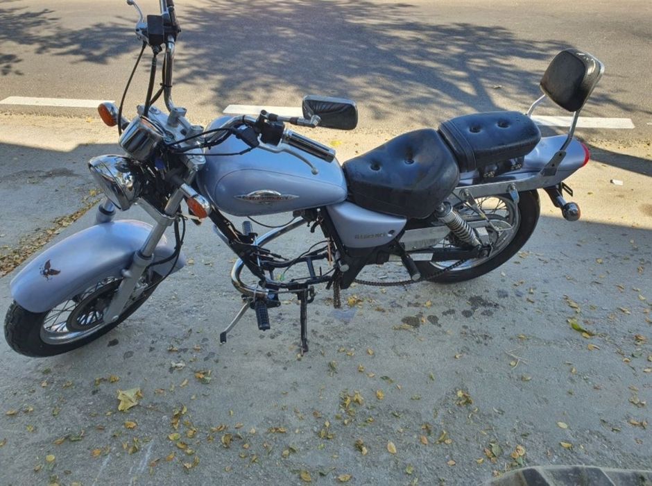 Dezmembrez suzuki marauder 125cm