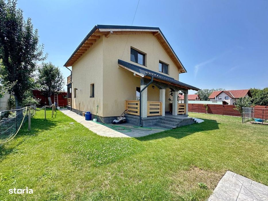 Casă spațioasă cu 4 camere, în complex rezidențial – Halchiu, Brașov