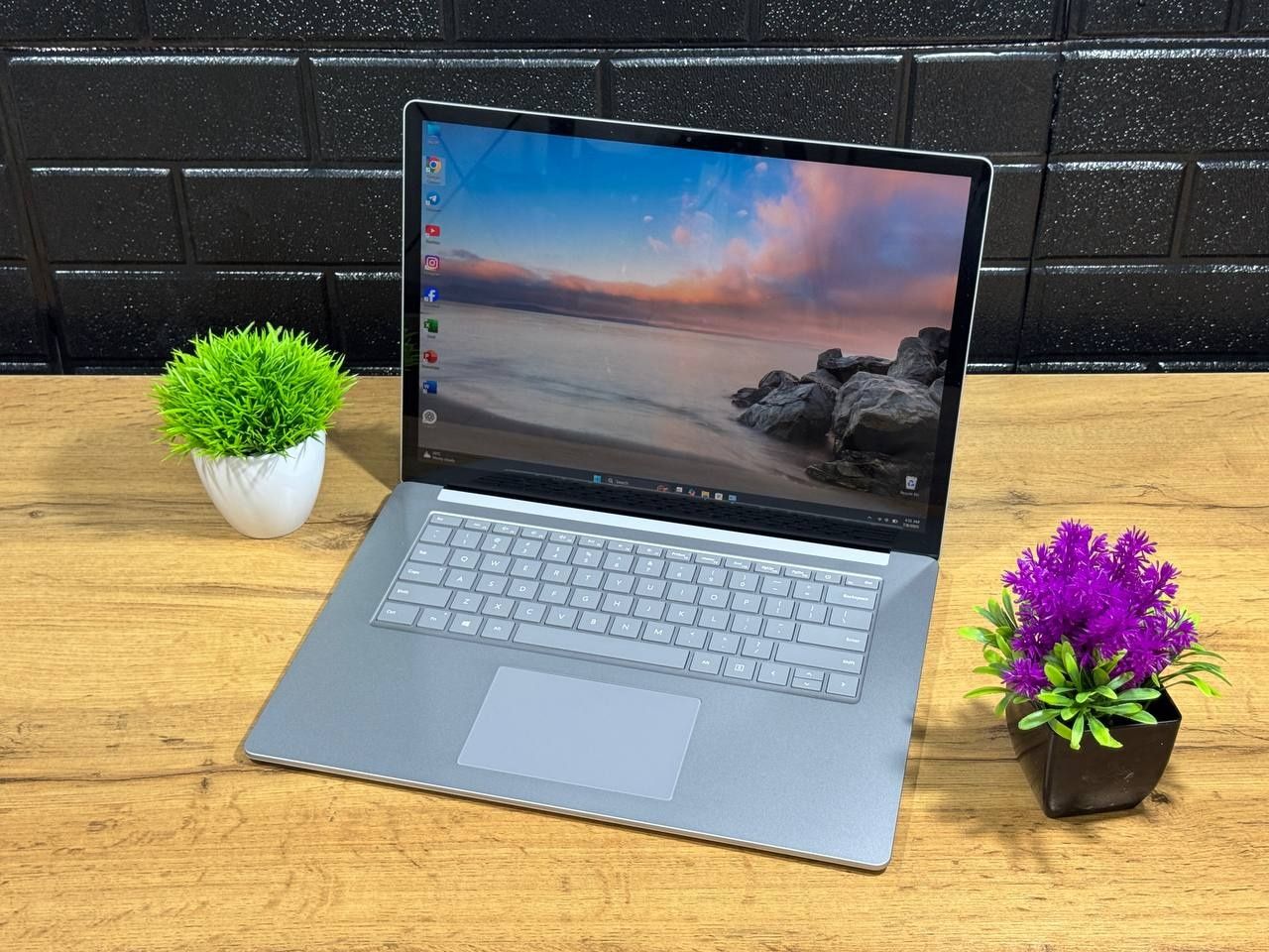 Microsoft surface laptop 4