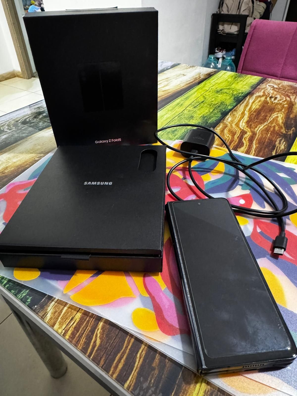 Samsung Galaxy Z fold 5 - 512GB stocare - 12GB RAM