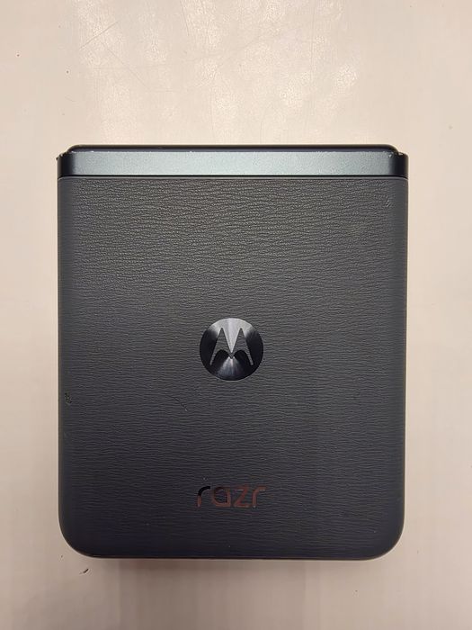 Motorola RAZR 40 256gb