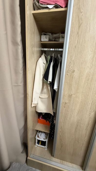 Шкаф большой для спальни